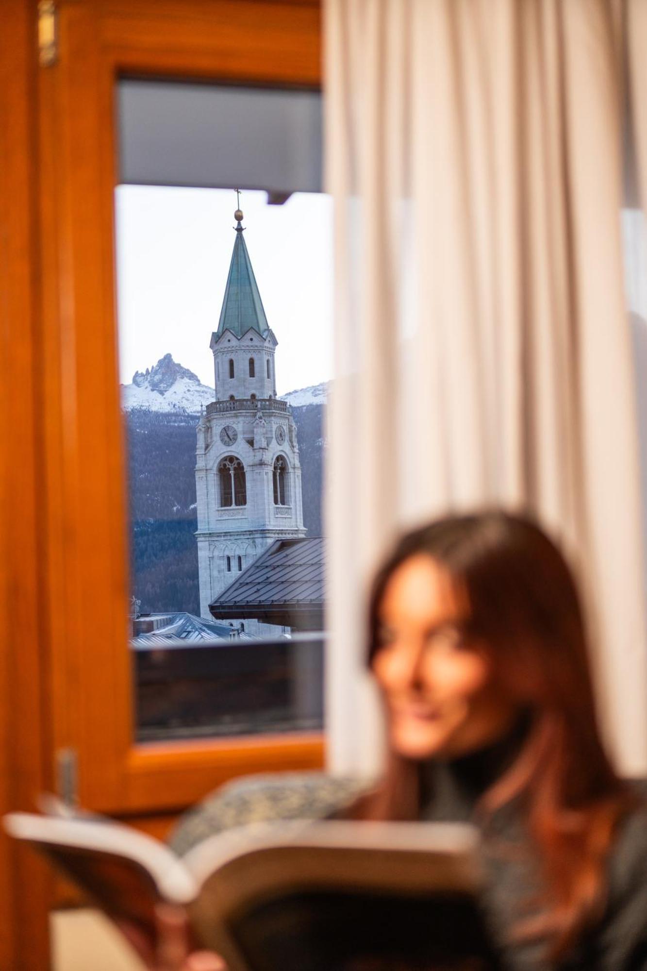 Superior Double or Twin Room with Mountain View